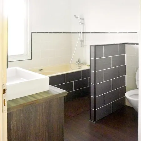 Maison Accueillante A - Confort Et Espace Pour 6 Pers. 라네스테